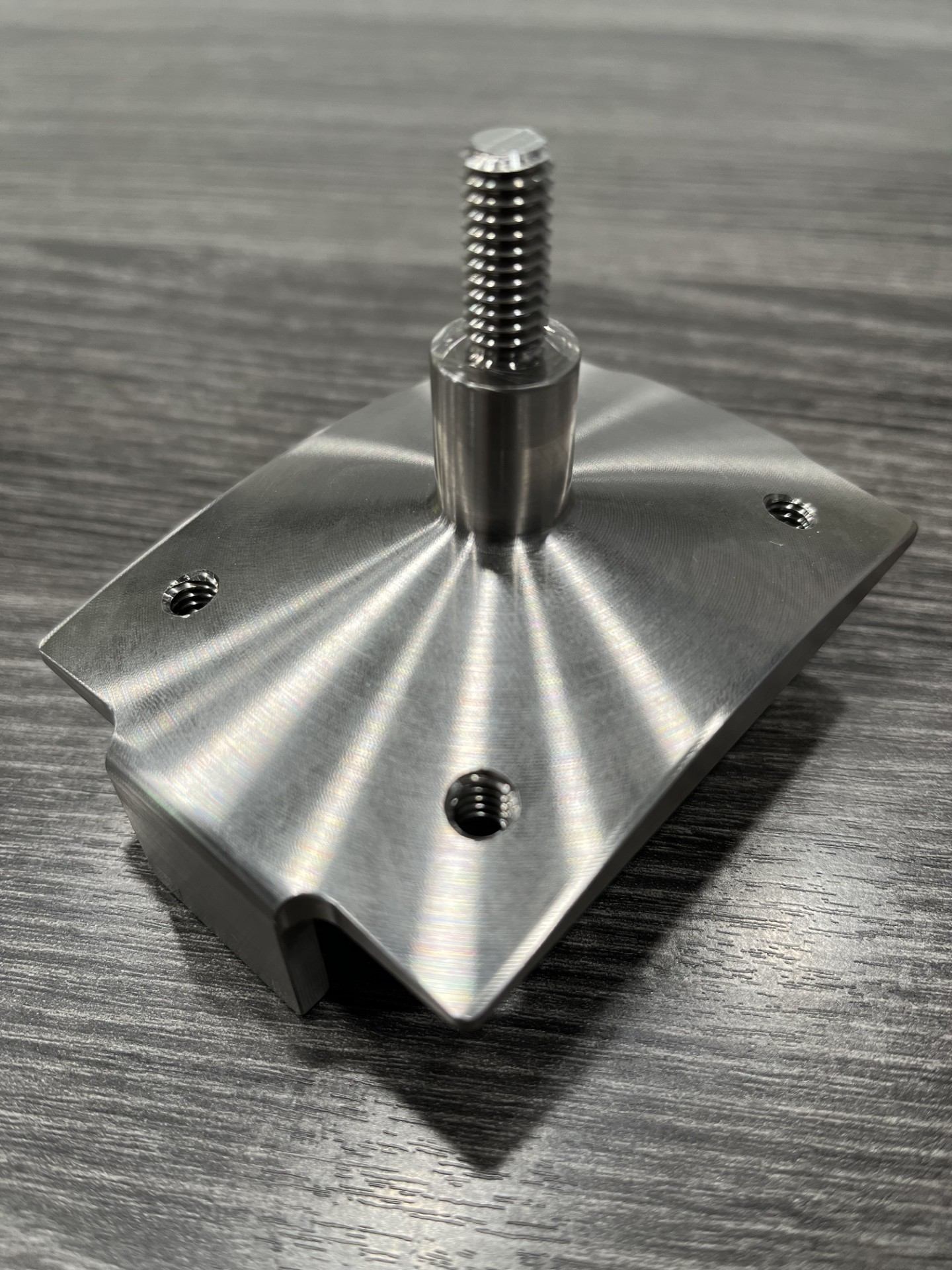 Precision-machined aluminum mount plate